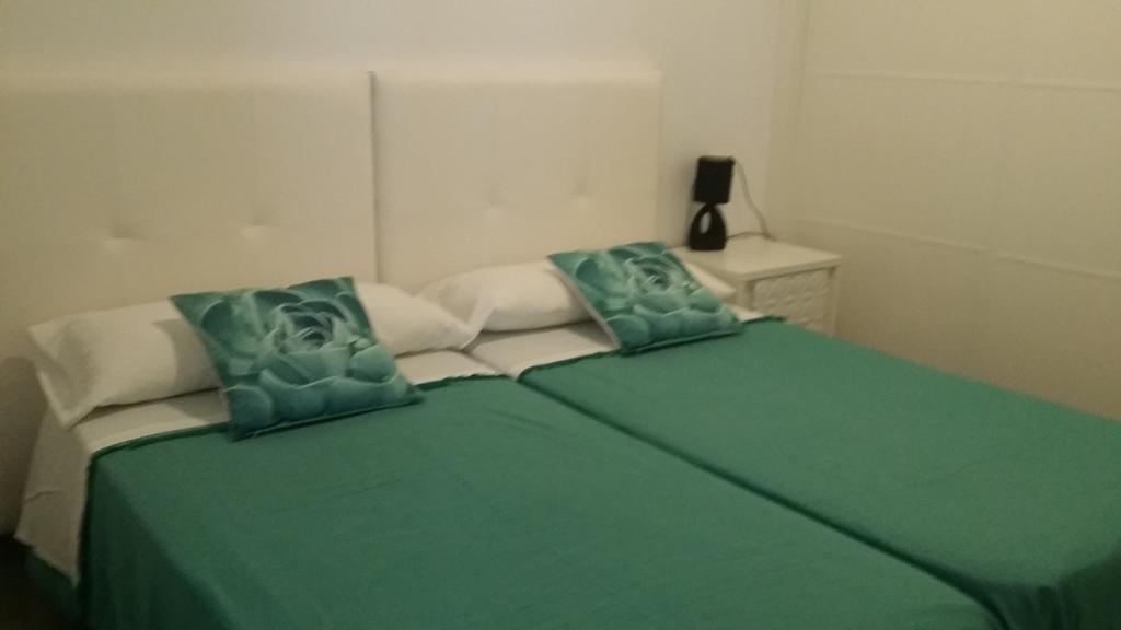 גרנדה Apartamentos Iliberis חדר תמונה