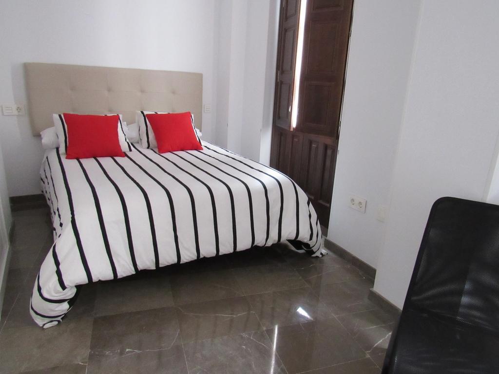 גרנדה Apartamentos Iliberis מראה חיצוני תמונה