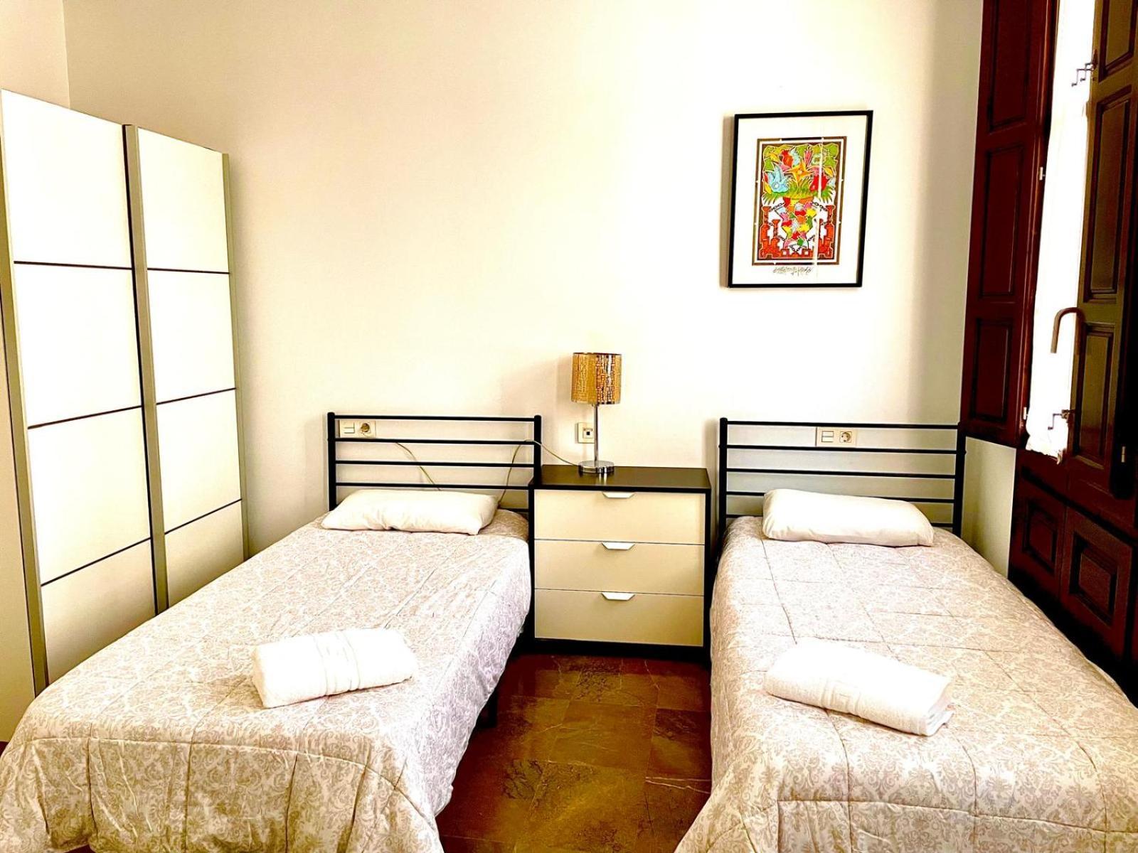 גרנדה Apartamentos Iliberis מראה חיצוני תמונה