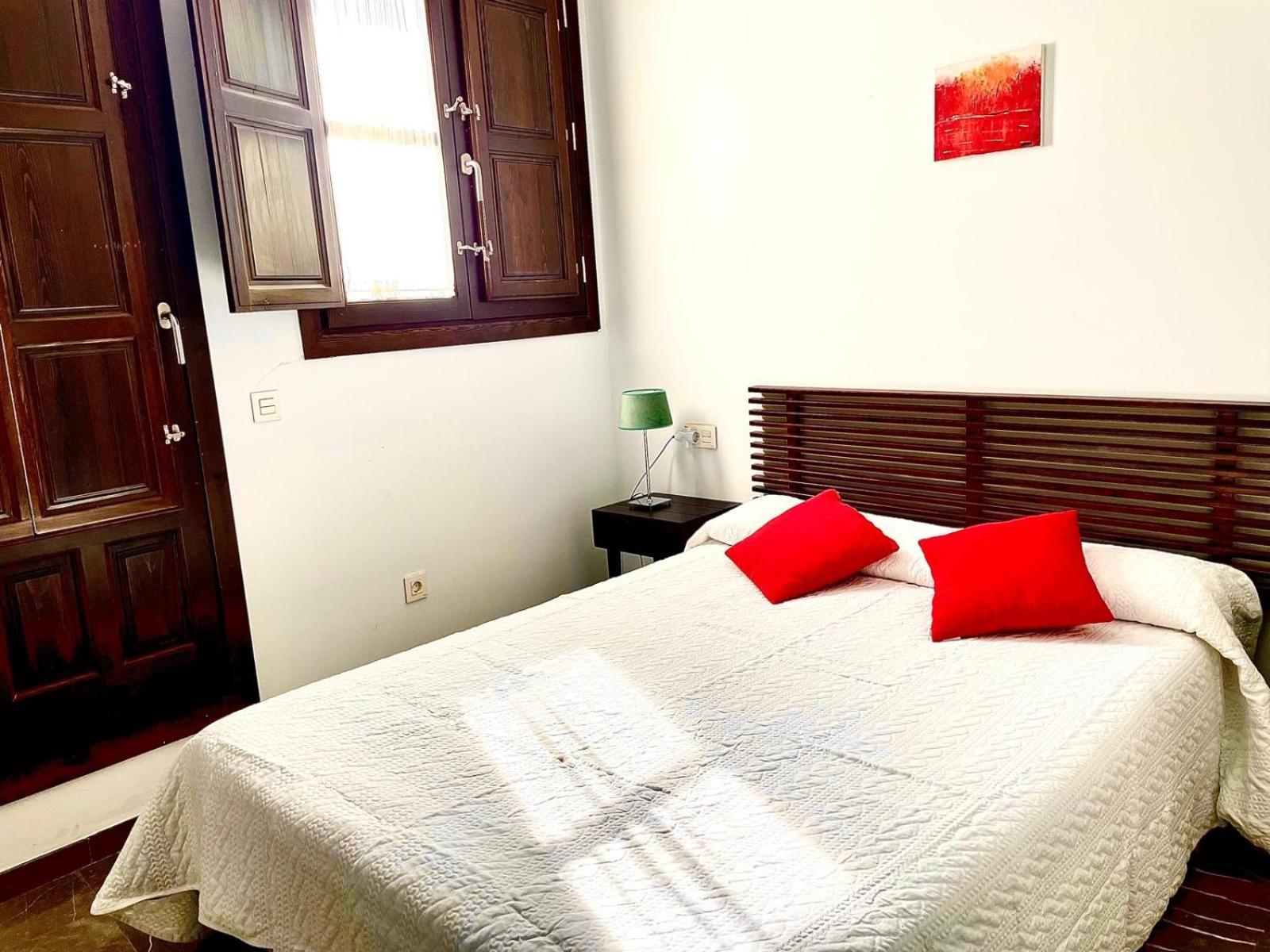 גרנדה Apartamentos Iliberis מראה חיצוני תמונה